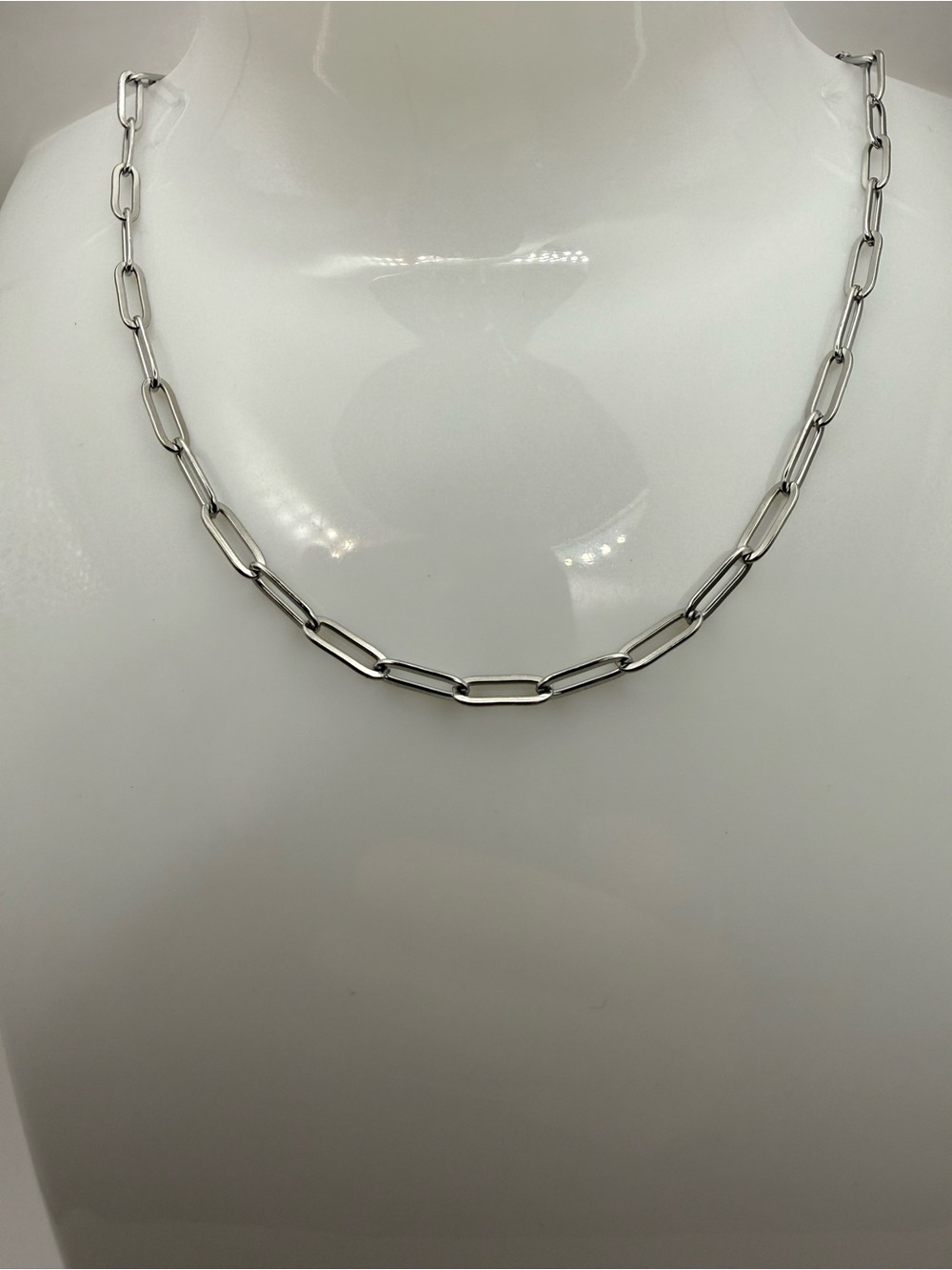 Women’s 18k White Gold Plated Stainless Steel PaperClip Flat Cross Link Necklace - Picture 2 of 6